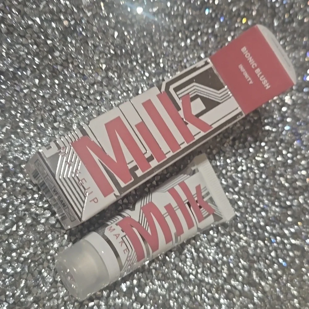 ❇️🧚‍♀️INFINITY Milk Makeup Bionic Blush NWT